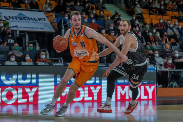 发起高压进 发起高压进