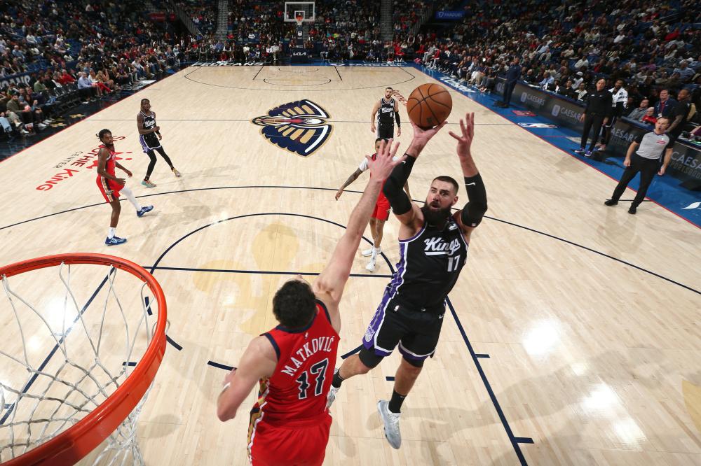 稳与变之间 稳与变之间