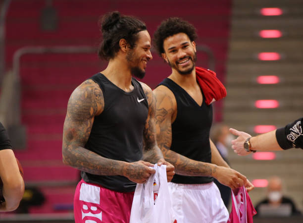 力下依然能 力下依然能